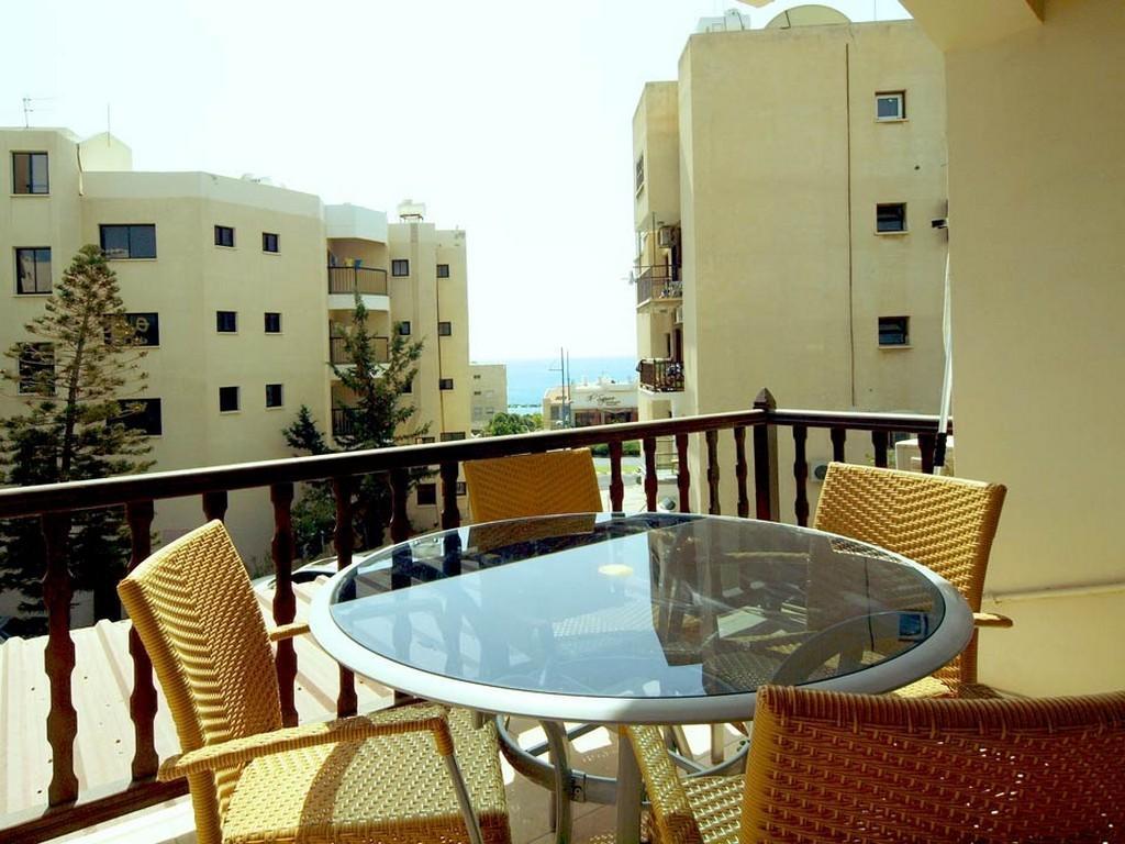 Rita Court Apartment Agios Tychonas Exterior foto